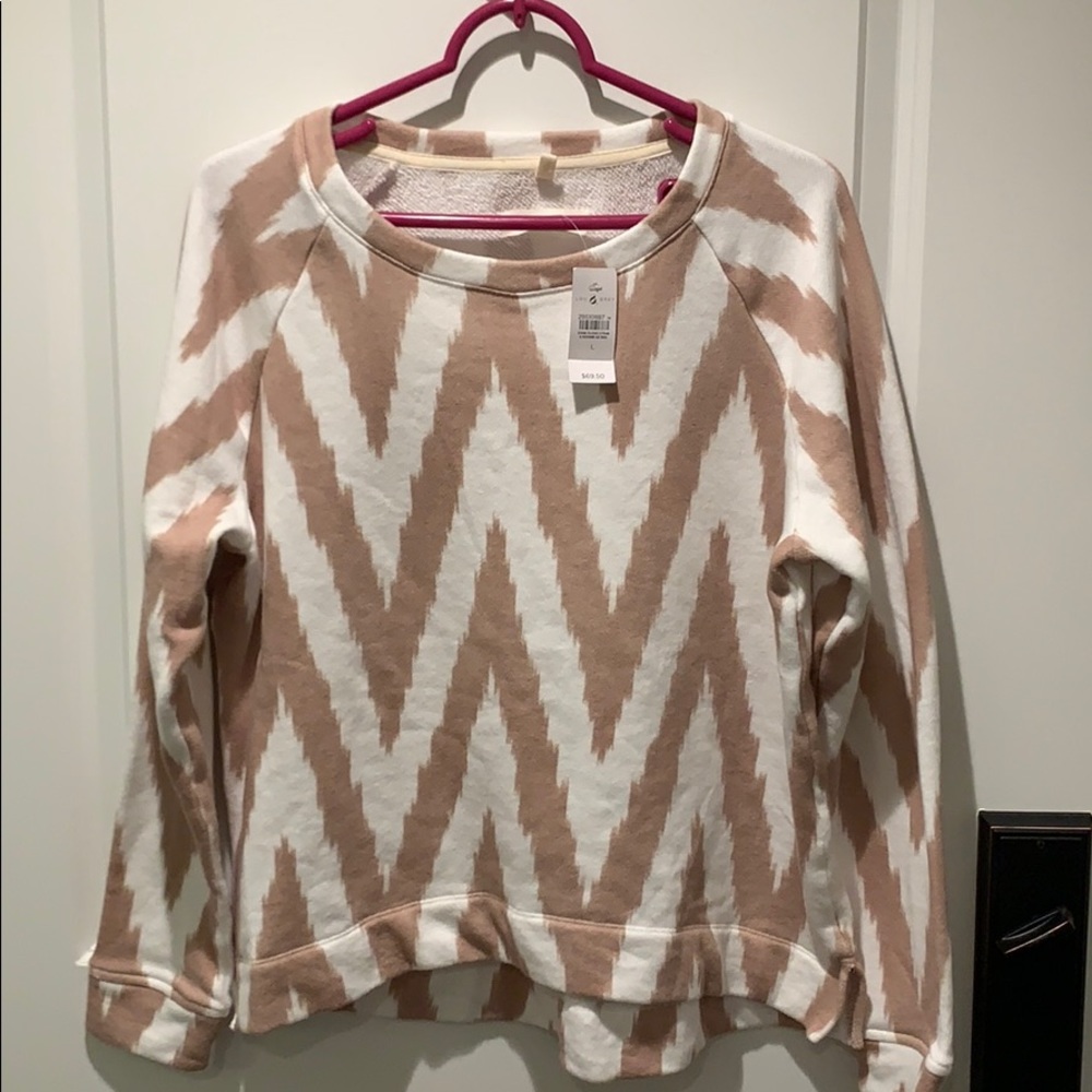 NWT Lou & Grey Sweatshirt